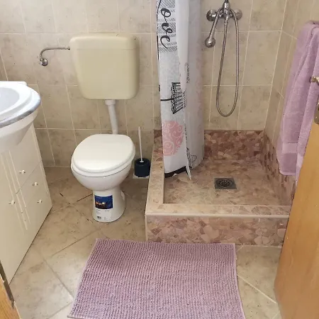 Aleksandra Διαμέρισμα *